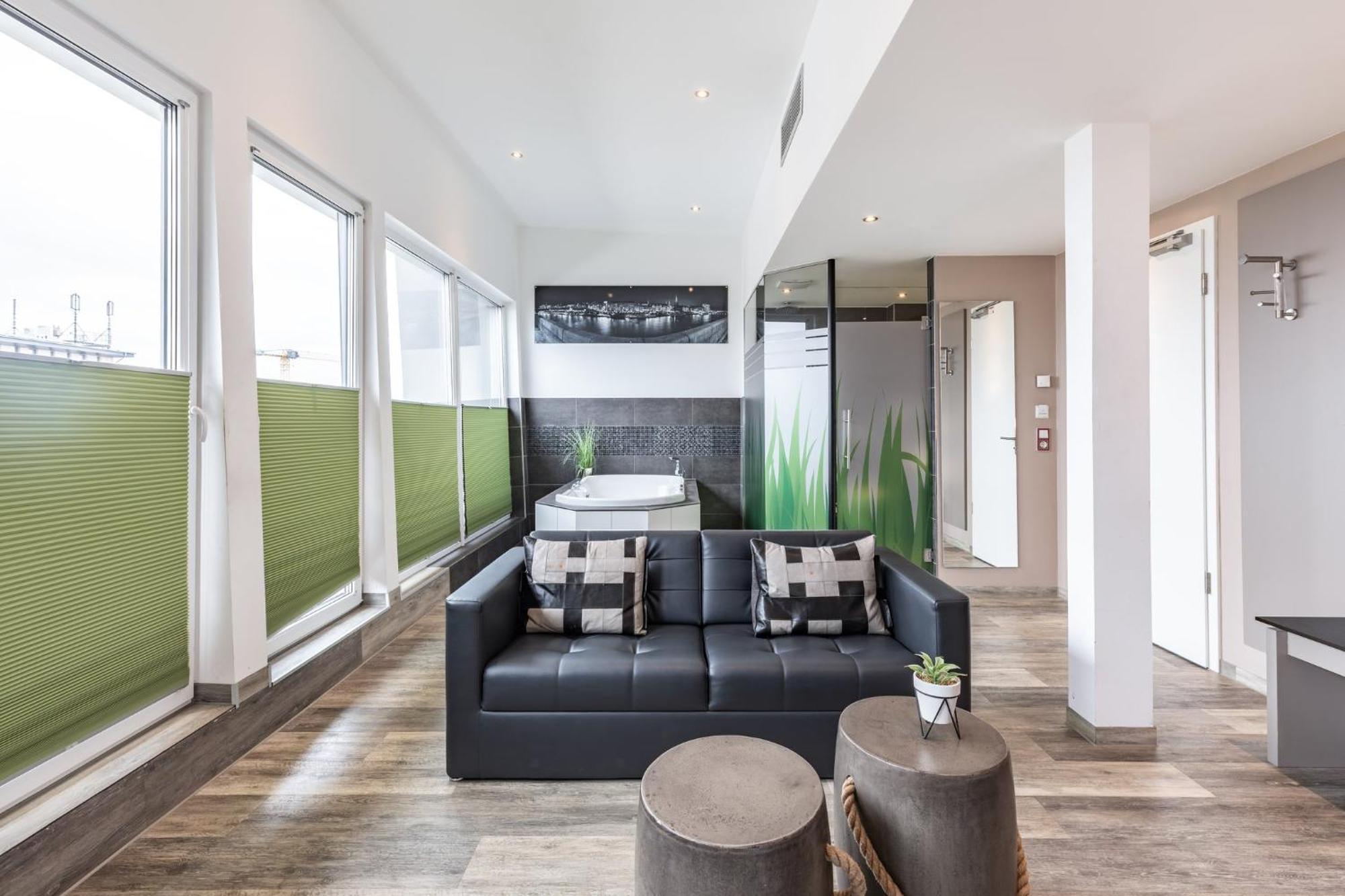 Garner Hotel Bremen City By Ihg Exterior photo